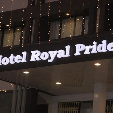 Hotel Royal Pride Amhedabad Dış mekan fotoğraf