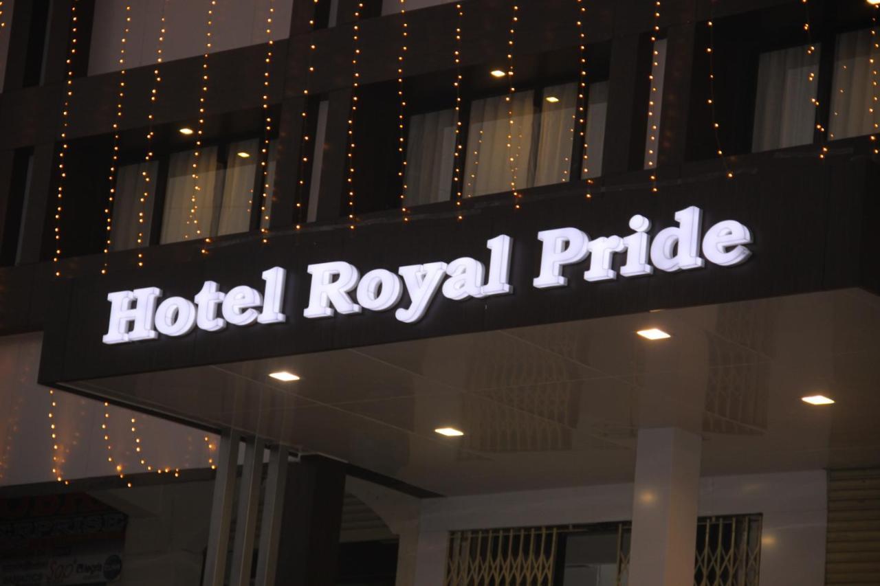 Hotel Royal Pride Amhedabad Dış mekan fotoğraf