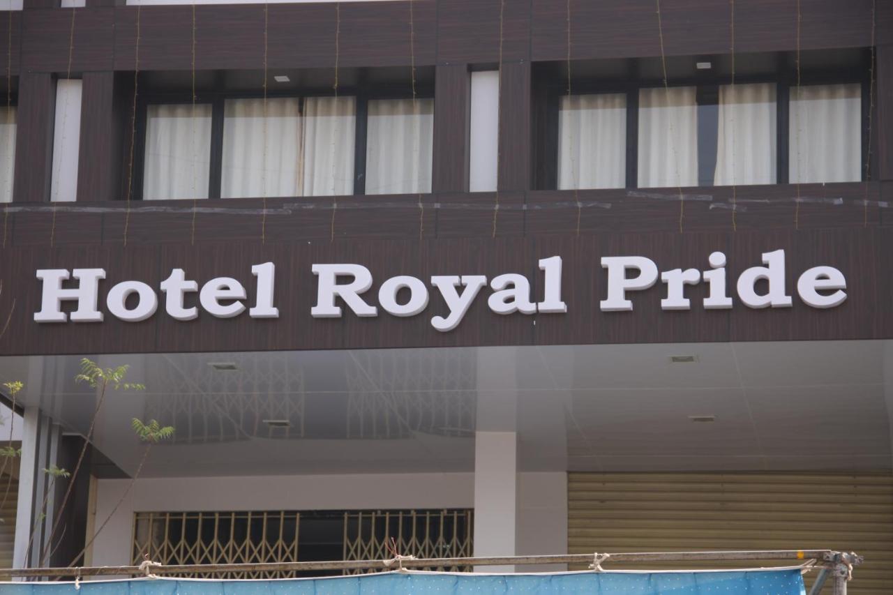 Hotel Royal Pride Amhedabad Dış mekan fotoğraf