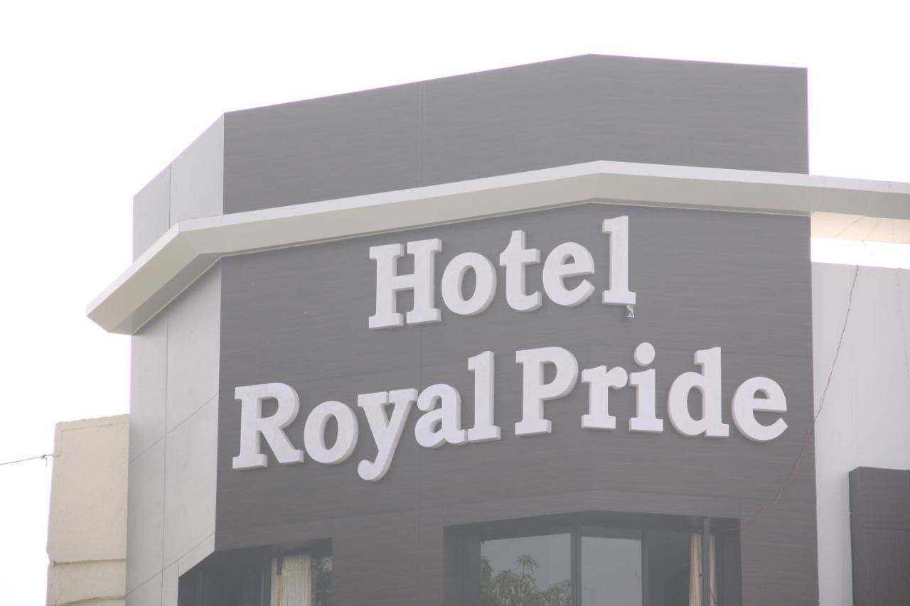 Hotel Royal Pride Amhedabad Dış mekan fotoğraf